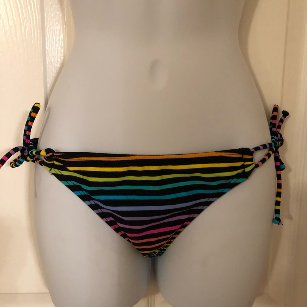 Size S Roxy Reversible Bikini Bottom